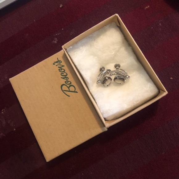 Sterling art nouveau portrait of a lady screw on earrings - ornate & marked 1” L - Picture 4 of 6